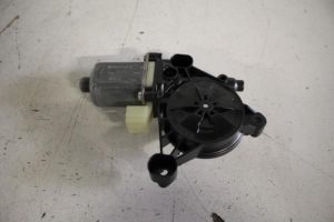 17810898 – 5Q0959801B – Raammotor Portier