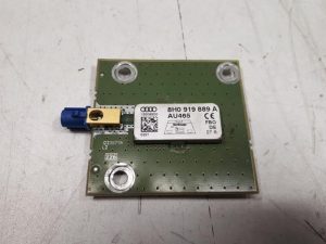 21334588 – 8H0919889A – GPS Antenne