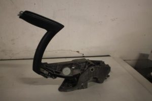 17826639 – 8P0711303C – Handremhendel