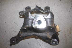 17810276 – 4H0199308AK – Motorsteun