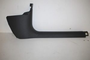 17803478 – 4G18672724PK – A-stijl Afdekkap rechts