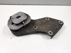 18042550 – 8A0599133B, 8A0599113B – Getriebe Halterung