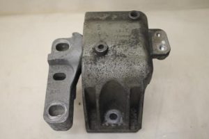 17798144 – 1J0199262BM – Motorsteun