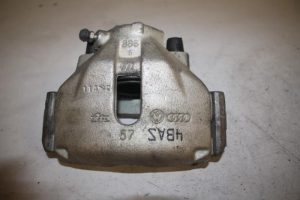 17806787 – 8E0615123A – Remklauw (Tang) links-voor