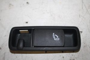 17816744 – 8P78856934PK – Rücksitz Schloss