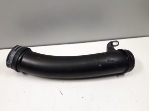 20003530 – 07K129665F – Air intake hose
