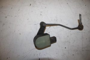 17832487 – 1T0907503 – Xenon hoogteregelaar