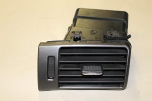 17786198 – 4B1820901C1RQ – Luchtrooster Dashboard