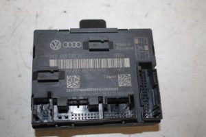 17830216 – 8K0959793P – Zentralverriegelung Modul