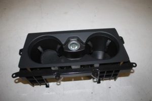 17829060 – 4K1862533C4PK – Getränkehalter