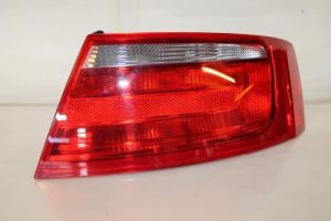 17792742 – 8T0945096A – Achterlicht rechts