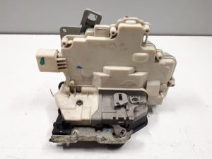 20088606 – 8K0839015 – Türschlossmechanik 4-türig links hinten