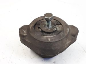 22292758 – 4B0399151S – Gearbox mount