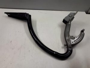 21324045 – 4H0827300C – Scharnier Achterklep