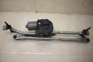 17798650 – 8R1955023D – Ruitenwismotor+Mechaniek