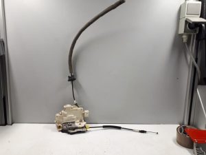 21719512 – 8J2837016A – Türschlossmechanik 2-türig rechts