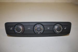 17817364 – 83A820047AXHA – Climatronic Paneel