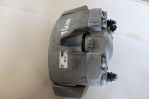 17792096 – 8K0615123H – Bremszange links vorne