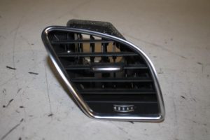 17815744 – 8T1820902GWVF – Luftgitter Armaturenbrett