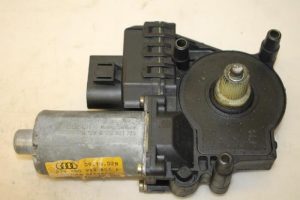 17796631 – 4B0959801E – Raammotor Portier