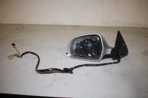 17826429 – 4E2857409S3FZ – Außenspiegel links