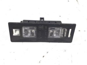 18978884 – 8W6943021A – Kenteken Verlichting
