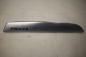 17801372 – 8K2853189DY27 – Dashboard sierlijst