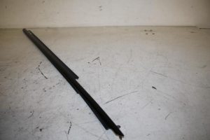 17813285 – 8T0853283MT94 – Portierlijst