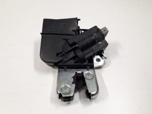 19331286 – 4F5827505D – Tailgate lock mechanism