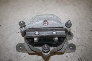 17823366 – 8K0399151CN – Gearbox mount