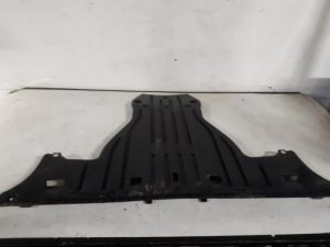 21818080 – 1EA825102C – Schutzblech Boden