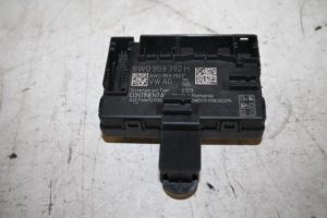 17814799 – 8W0959392H – Zentralverriegelung Modul