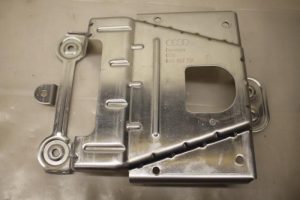 17801368 – 8K0907731 – Steun (diversen)