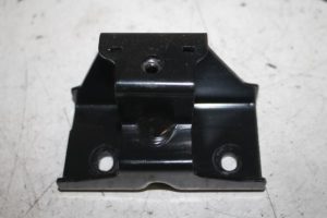 17812602 – 80A813985B – Steun (diversen)