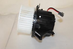 17793551 – 8T1820021 – Heizung Belüftungsmotor