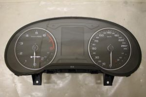 17797833 – 8V0920860K – Instrumentenpaneel