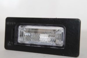 17788512 – 8T0943021 – Kennzeichenbeleuchtung
