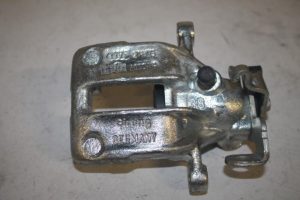 17804210 – 8A0615423 – Remklauw (Tang) links-achter