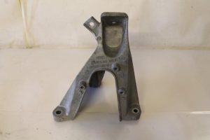 17793890 – 4F0199308P – Motorsteun