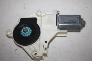 17806650 – 8K0959801A – Door window motor