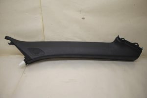 17798231 – 8V786723424A – Säule rechts vorne