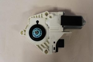 17789225 – 8T0959801A – Door window motor