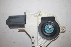 17806649 – 8K0959802A – Door window motor