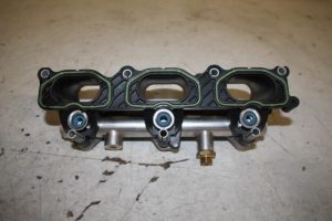 17825067 – 06E133109S – Ansaugbrugge