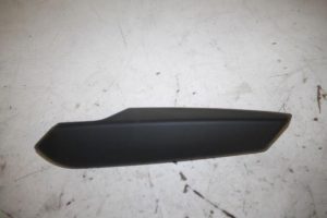 17816921 – 81A86737424A – Armleuning