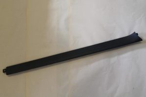 17786309 – 8L38539061EJ – Afdeklijst dorpel rechts