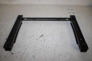 17814929 – 4M0881677A – Steun (diversen)