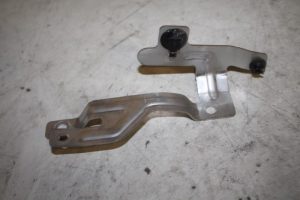 17823387 – 04L131561H – Steun (diversen)