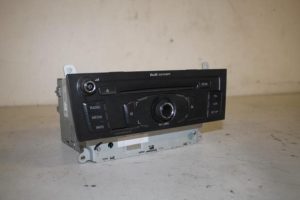 17824201 – 8T2035186P – Radio