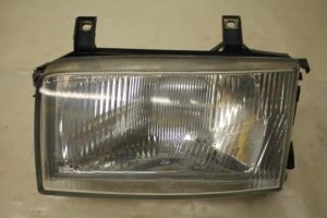 17797979 – 701941017 – Scheinwerfer links